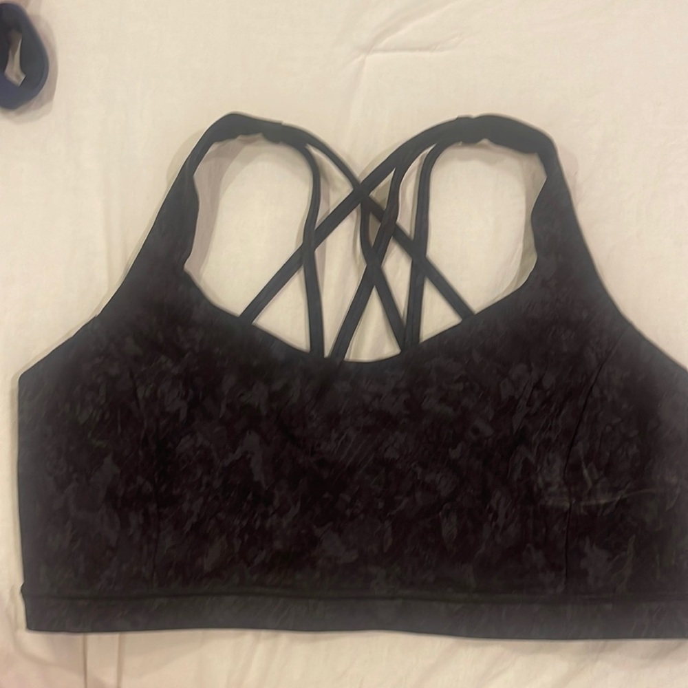 Lululemon size 14 sports bra